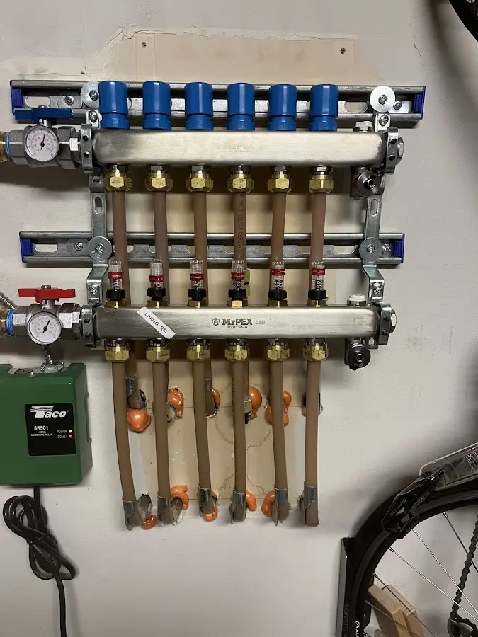 Plumber performing Leak Detection at a residential property in Yosemite Lakes